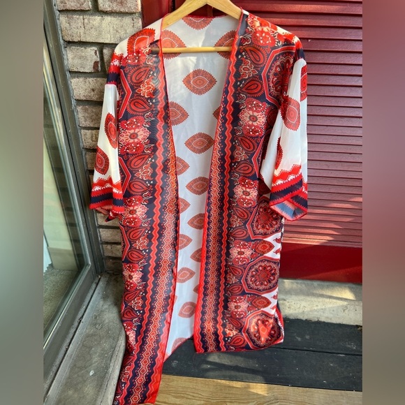 Women’s fashion red /white kimono - Picture 7 of 10